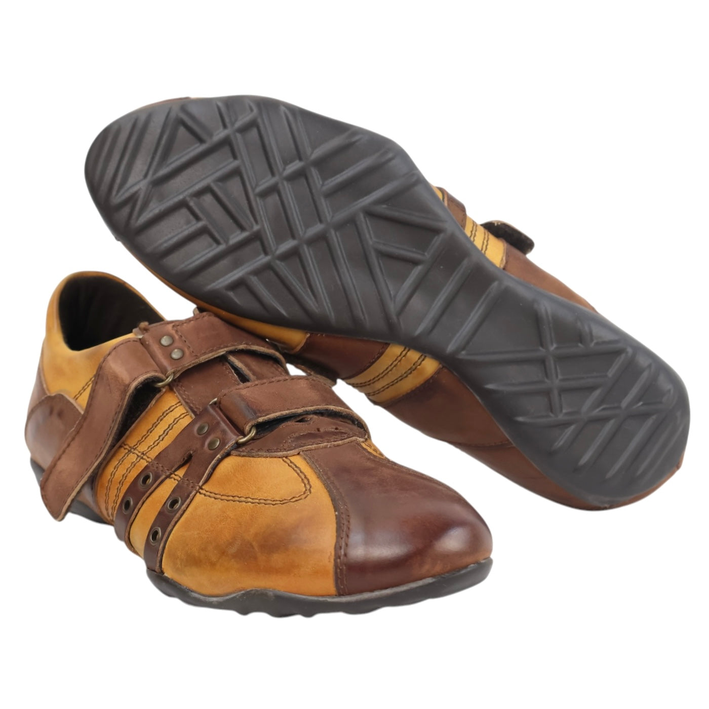 Kenneth Cole brown leather sneakers