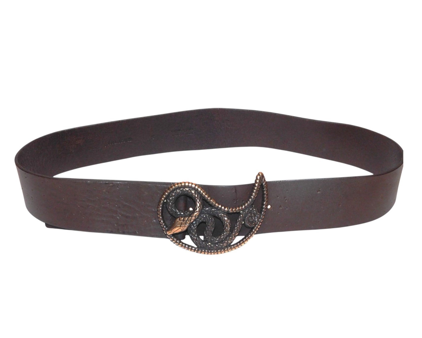 Roberto Cavalli brown/chocolate chestnut leather belt; wide genuine cowhide strap with smooth grain; ornate snake/serpent buckle in antique gold–bronze tone with coiled, swirling filigree detail and textured scales; engraved metal hardware, statement designer waist/hip belt; Italian luxury house from Florence known for animal motifs and bold, glamorous style; artisan-quality piece, unisex, perfect for jeans, trousers, dresses, tailoring, western/rock/boho/Y2K looks; premium, rare vintage-style accessory