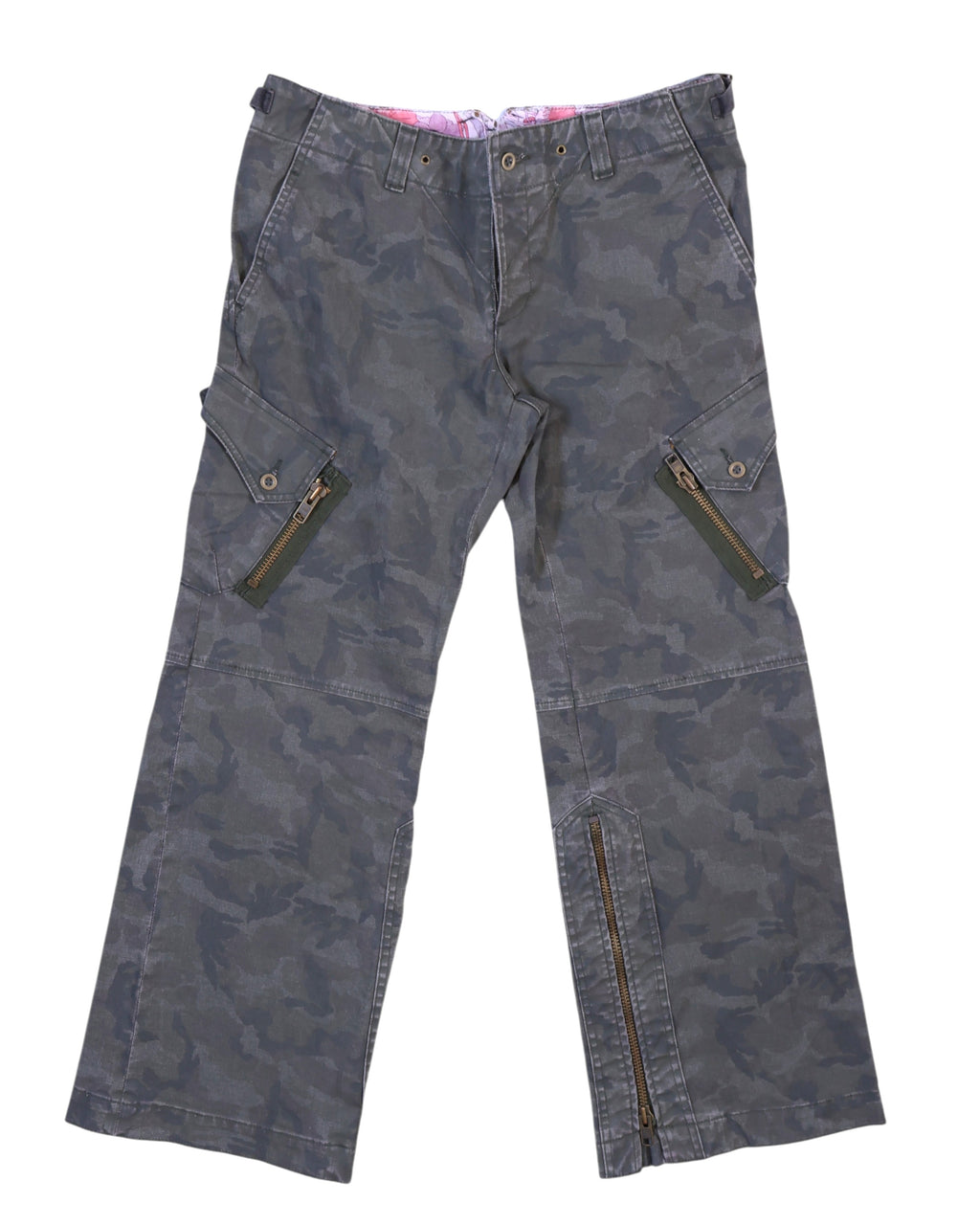 Vintage Kenji Ito “Comme ça Collection” grey camo/camouflage cargo pants/trousers in sturdy woven fabric; mid-rise straight leg with flap thigh pockets, angled zip closures, belt loops and button waist, plus a side hem zip. Utility/military-inspired luxury designer piece, rare and unique, laid flat on white.