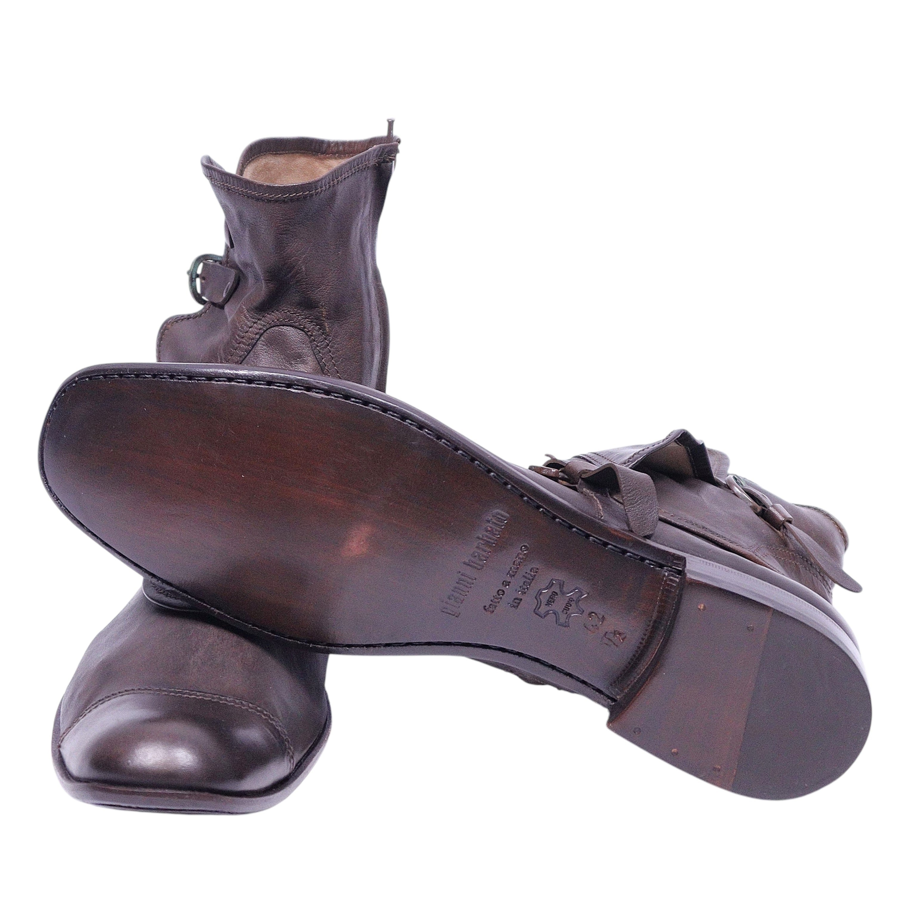 Gianni Barbato leather boot with buckled straps