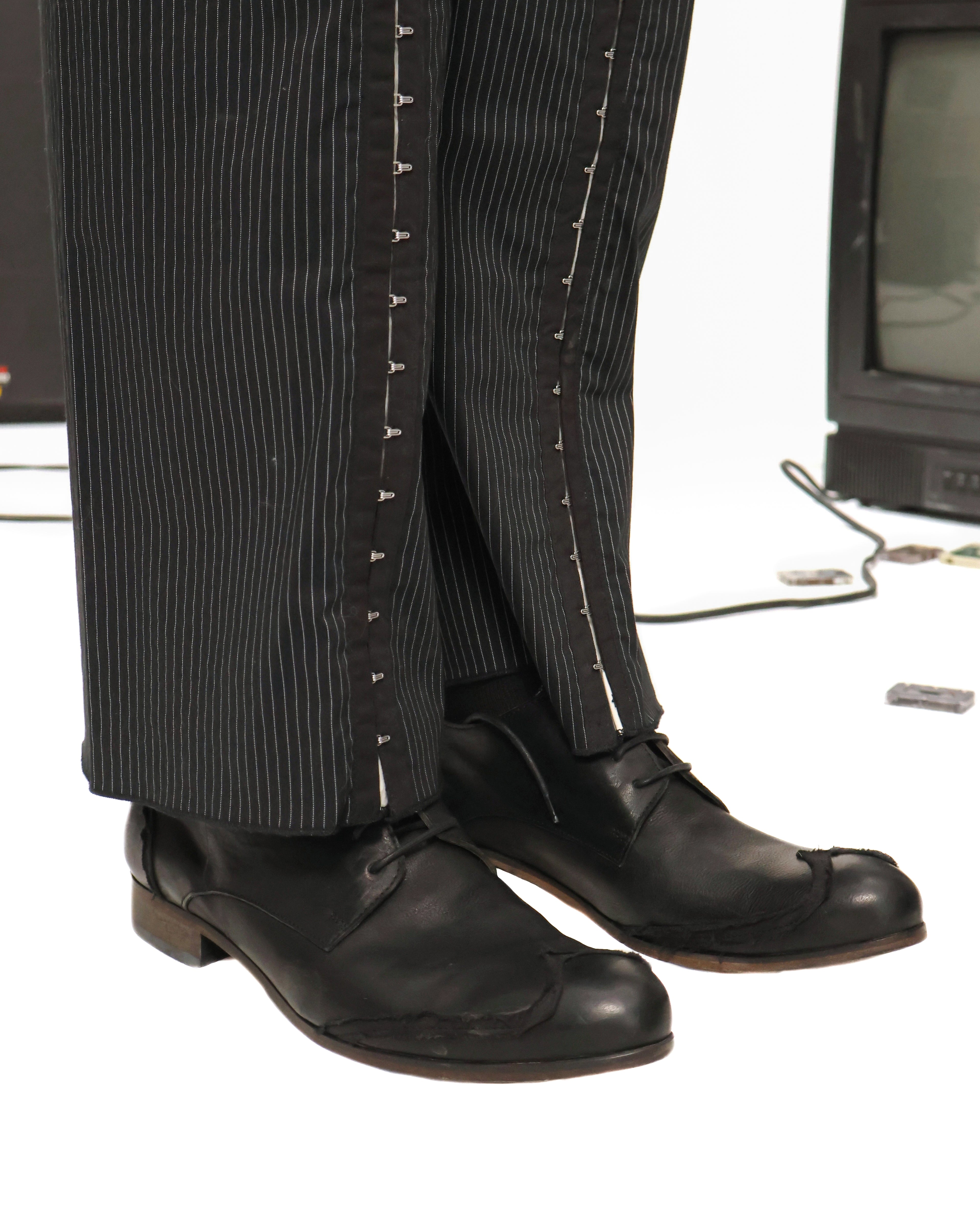 Collection PRIVÉE? Black leather shoes